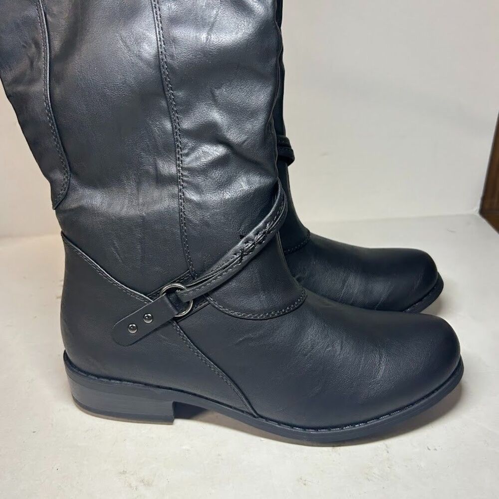 Journee Collection Womens 10 M Black Faux Leather Harley Riding Boots NIB ZF7 - Picture 4 of 4